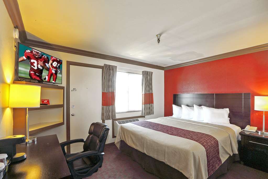 Red Roof Inn & Suites Monterey Rum bild